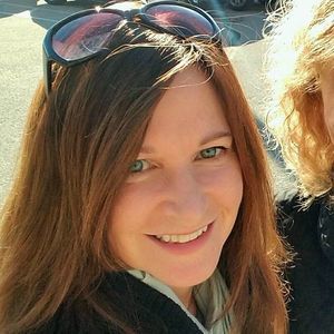 Meet your Posher, Debbie